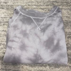 Gray and white tie dye crew neck